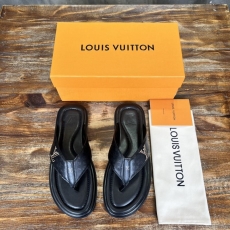 Louis Vuitton Slippers